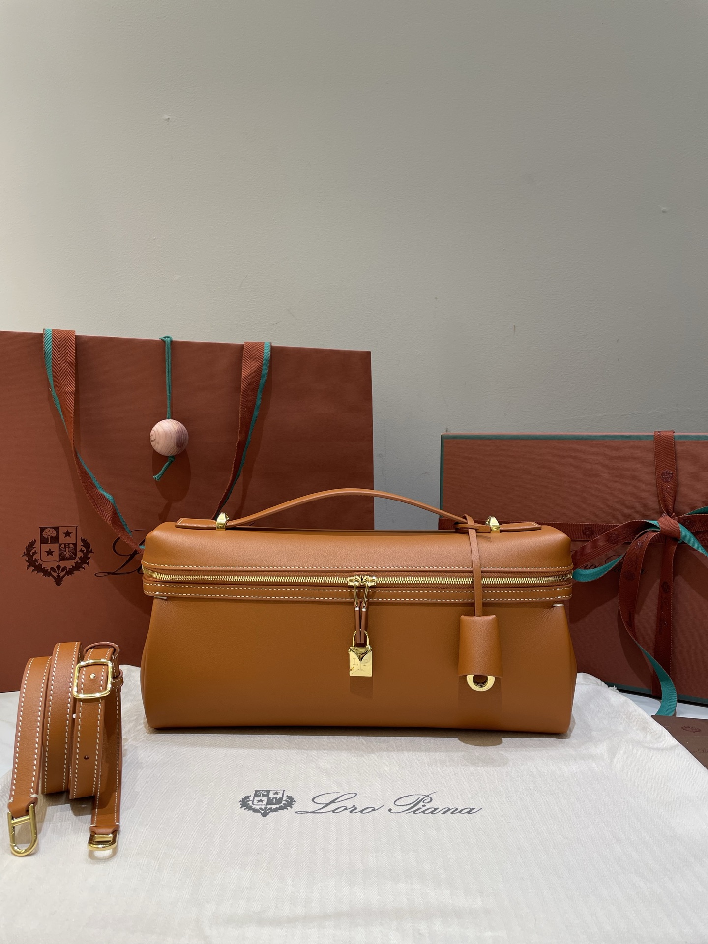 Loro-Piana-Extra-Softy-L33-Top-Handle-Shoulder-Crossbody-Bag-Brown-Calfskin-Leather