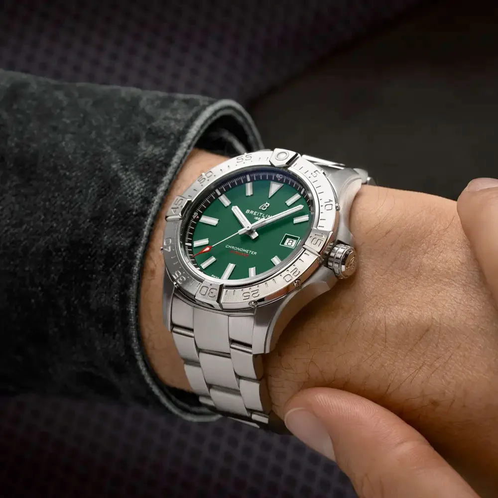 Breitling A17328101L1A1 Avenger Automatic 42 Stainless Steel Green Dial Watch - Image 2