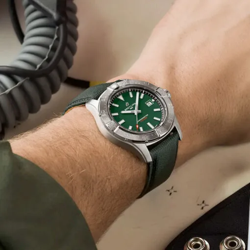 Breitling A17328101L1X1 Avenger Automatic 42 Stainless Steel Green Dial Watch - Image 3