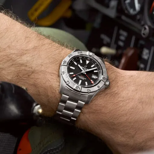 Breitling A32320101B1A1 Avenger Automatic Gmt 44 Stainless Steel Black Dial Watch - Image 3