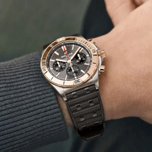 Breitling Ub0134101B1S1 Chronomat B01 42 Stainless Steel Red Gold Anthracite Dial Watch - Image 3