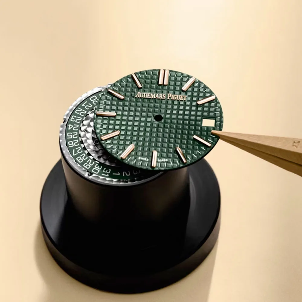 Audemars Piguet 15551Or.zz.1356Or.06 Royal Oak Selfwinding Pink Gold - Diamond Green Dial Watch - Image 3